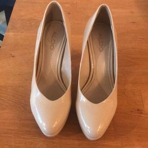Aldo platform patent leather nude heel.